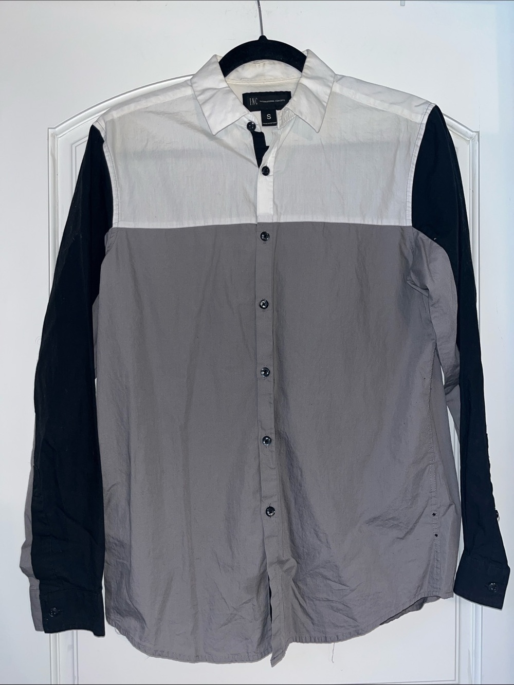Colorblock Button-Up Shirt in White, Gray & Black